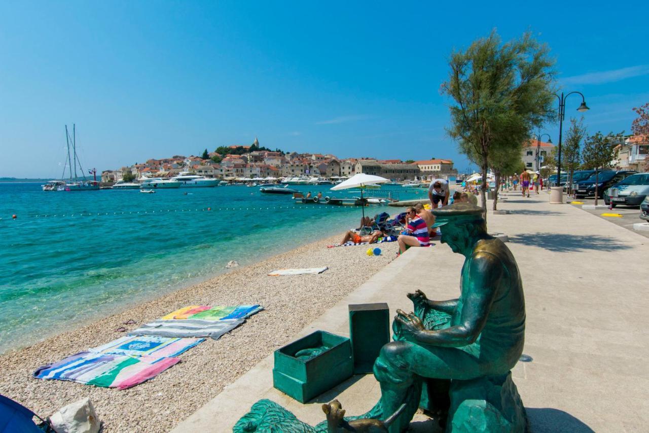 Apartments Mare Primošten Extérieur photo